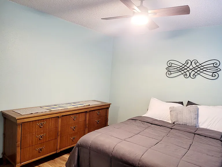 4009 San Roberto Ave #6 — Photo 14