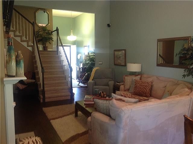 2nd image of 432 Country Club Ct