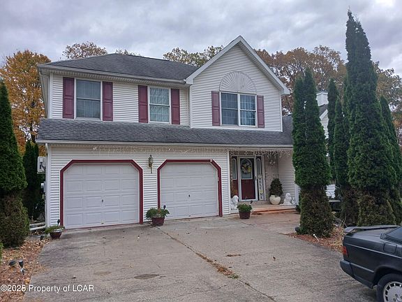 3rd image of 25 Colony Dr