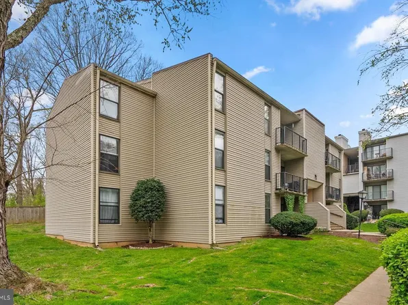 138 Duvall Ln #252-20, Gaithersburg, MD 20877