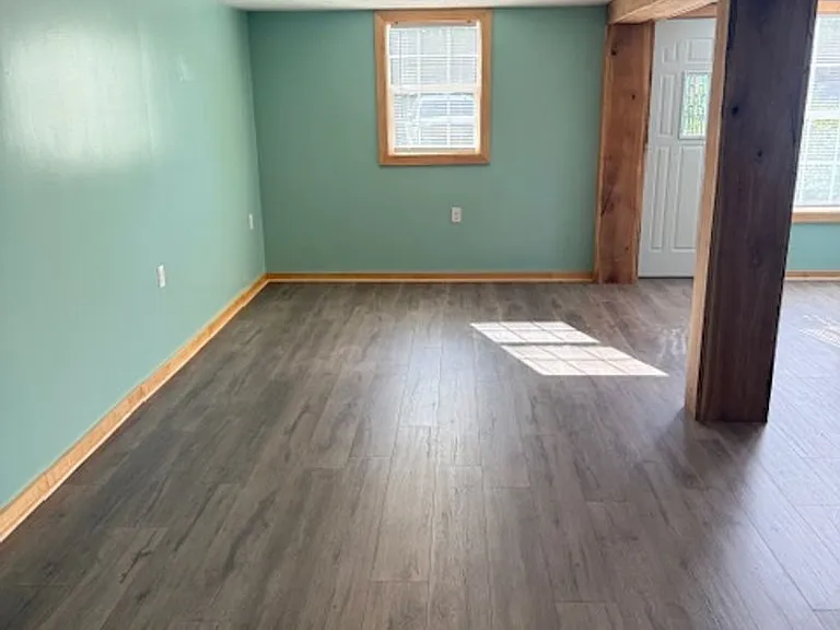 1214 W Rogers St — Photo 4