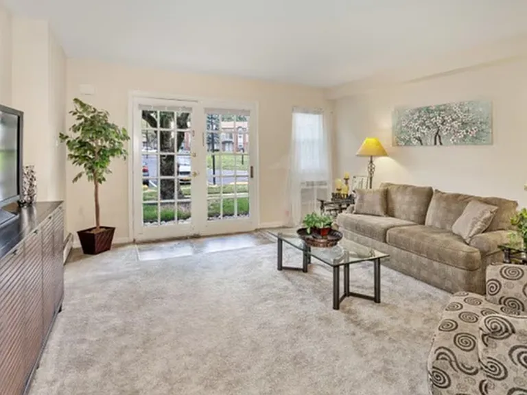Cedar Brook Apartments — Photo 6