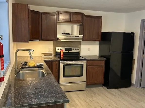 (undisclosed Address), Litchfield, CT 06759