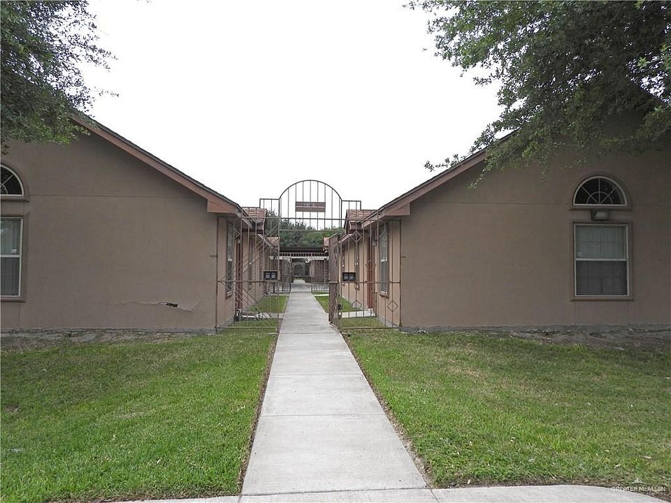 1st image of 2107 Bahamas Dr APT 3