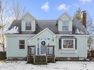 8 Liberty St, Merrimac, MA 01860