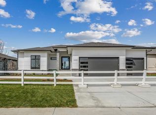 2409 N Bluestone St, Andover, KS 67002