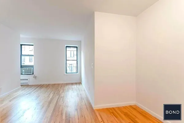 Rented by Bond New York | media 16