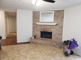 624 Normandy Ln, Saginaw, TX 76179