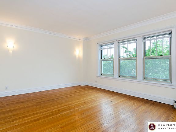 3rd image of 319 Harrison St