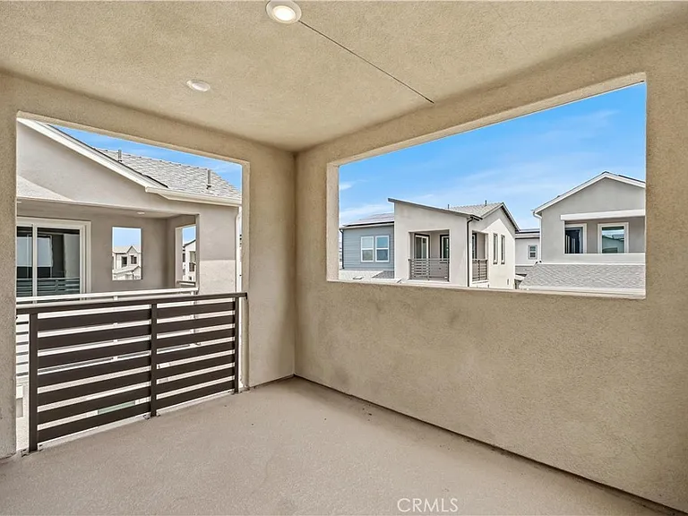 208 Yerba — Photo 41
