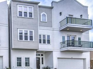 955 W 24th St, Houston, TX 77008