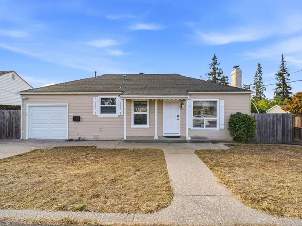 4011 Berdina Rd, Castro Valley, CA 94546