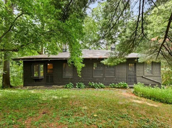 224 Burrington Road, Pownal, VT 05261