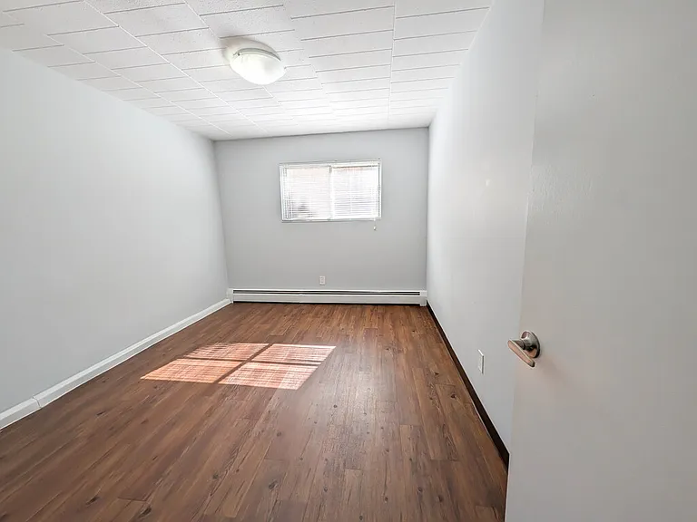 2B Arlington Ave #104 — Photo 10