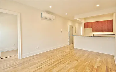 Rented by R New York