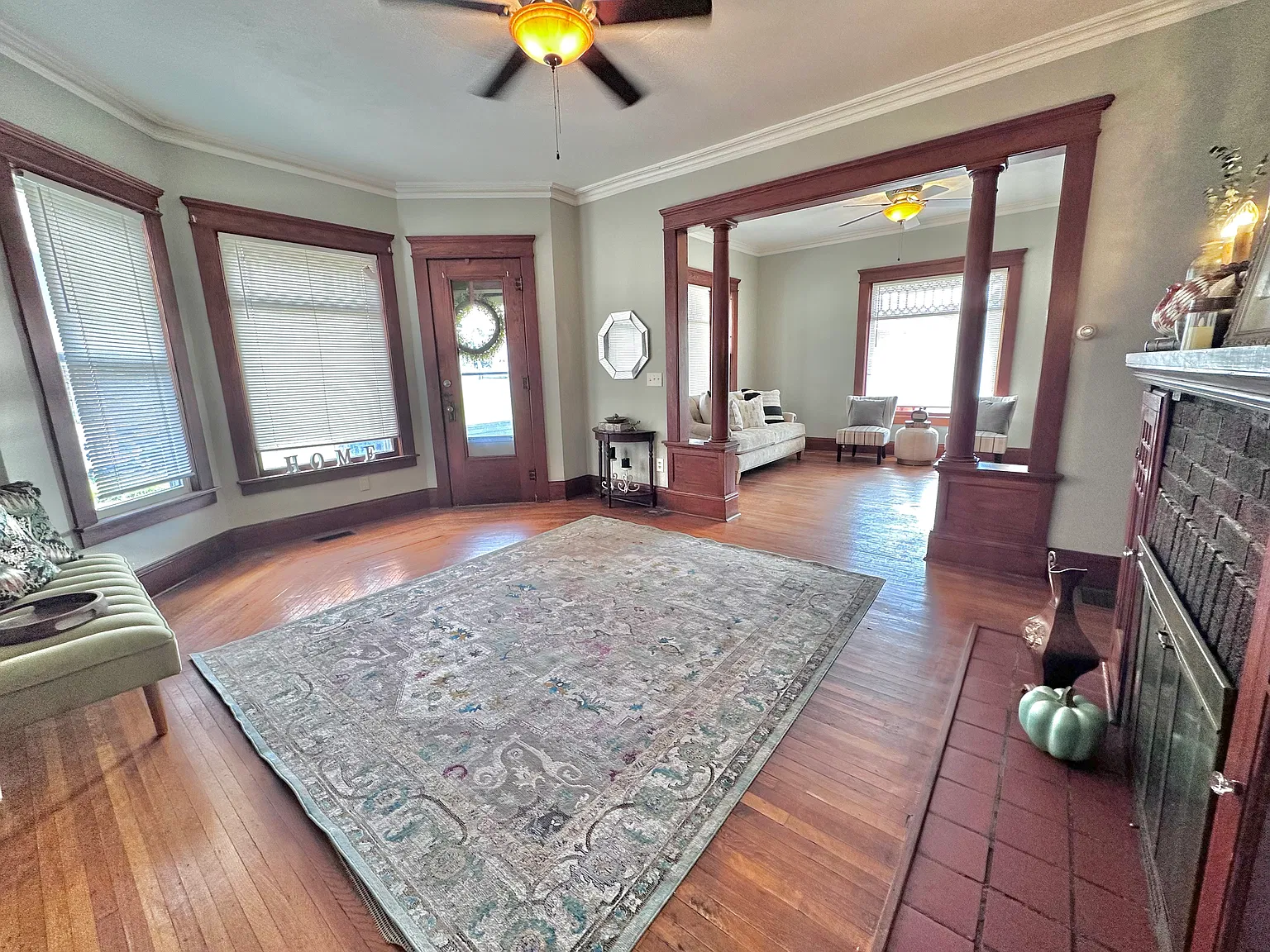 2717 E Brutus St — Photo 1