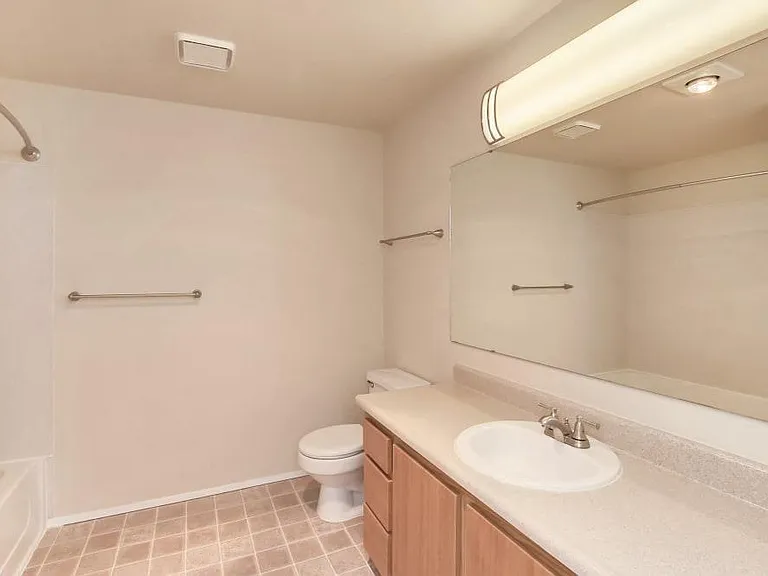 Arbor Square Apartments — Photo 19