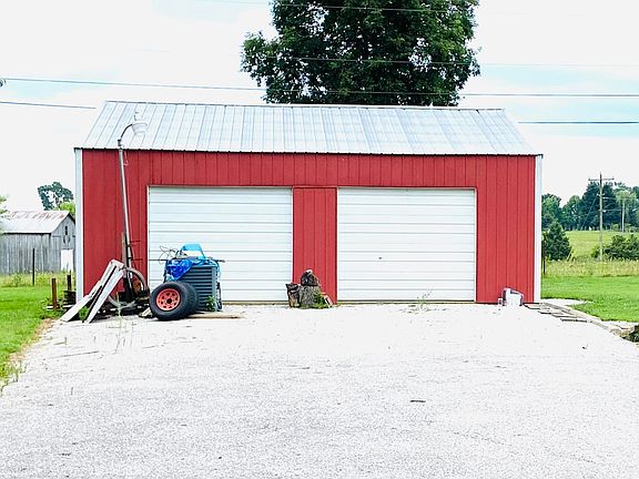 4th image of 61 Shannon Dr