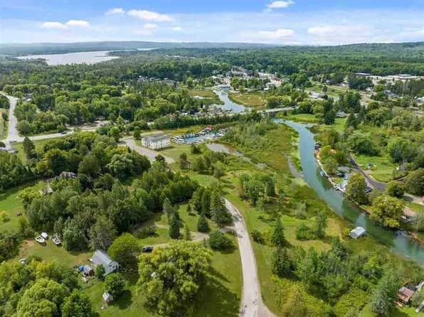 Spring St, Alanson, MI 49706