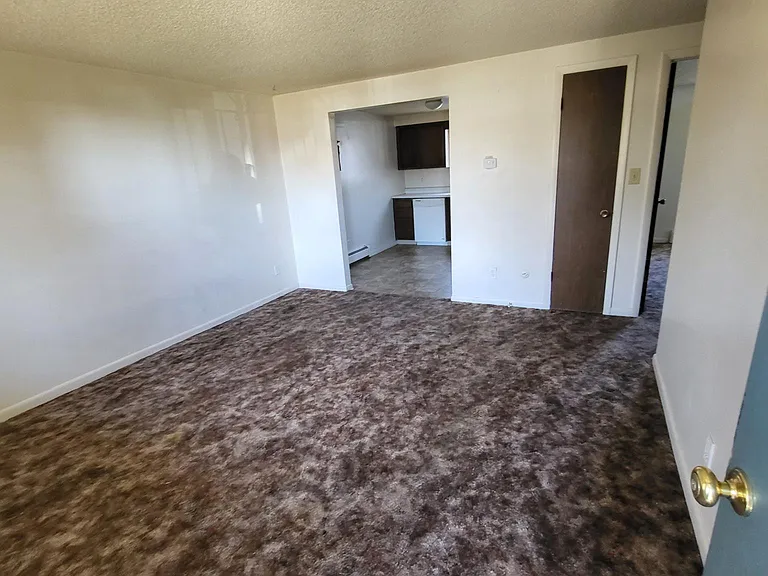 2935 Glendale Dr #5 — Photo 5