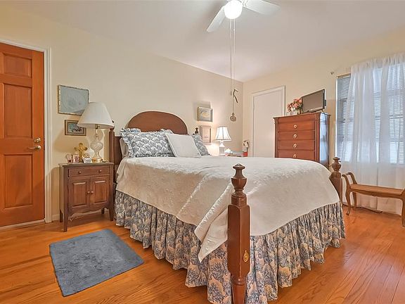 4th image of 1223 Cheshire Ln