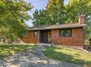 3308 Breaux Dr, Louisville, KY 40220
