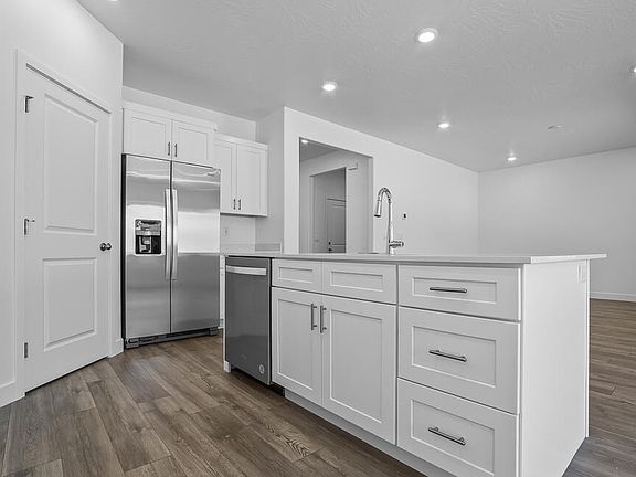 4th image of 1638 S Cedar Mesa Dr #148