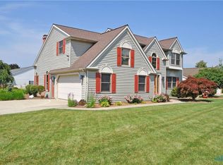 236 E Cole Rd, Fremont, OH 43420