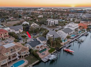 123 8th St E, Tierra Verde, FL 33715