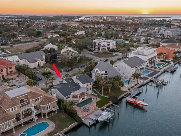 123 8th St E, Tierra Verde, FL 33715