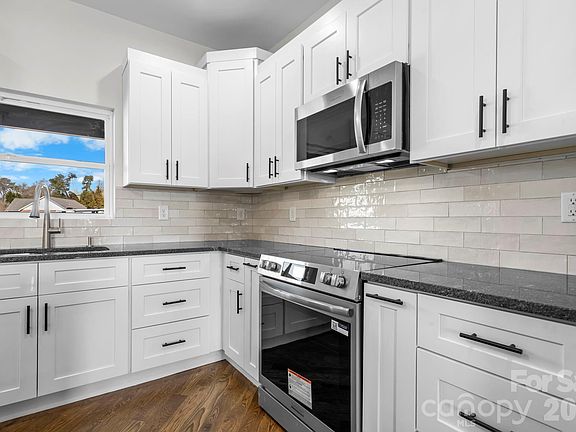 3rd image of 3386 Blackburn Bridge Rd