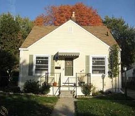 2nd image of 908 N Kenwood Ave