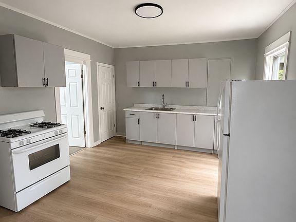 2nd image of 59 Laser St APT 1