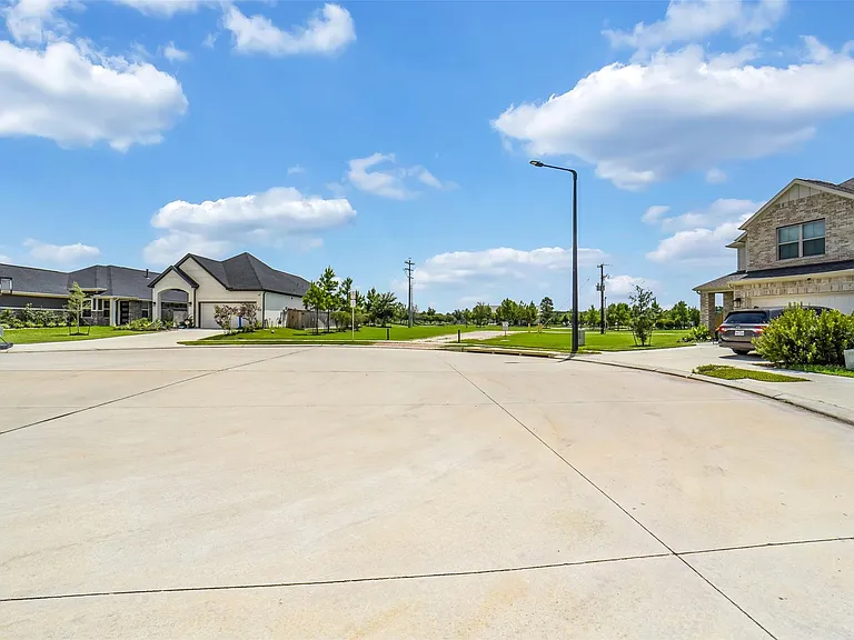 19384 Poppy Village Cir — Photo 36