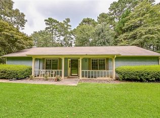 1336 Lake Lucerne Rd SW, Lilburn, GA 30047