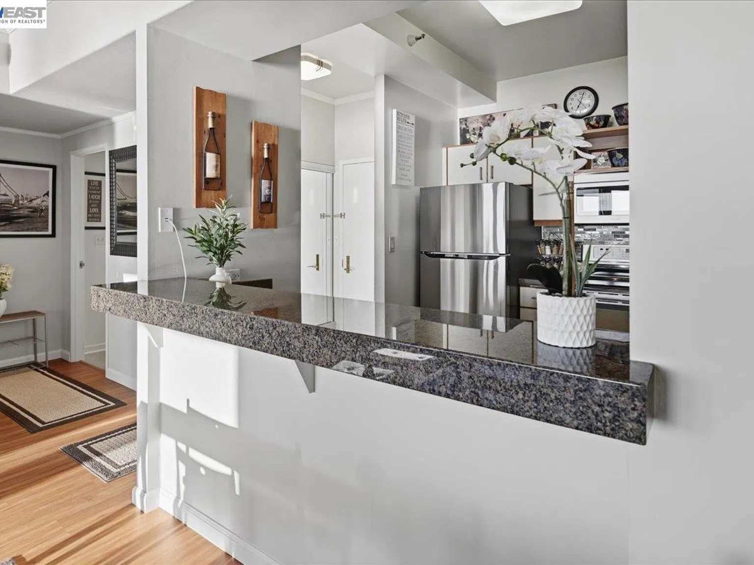 1 bed, 768 sqft, $3,000 — Photo 3