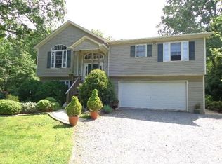 1125 N York Ln, Lynchburg, VA 24503