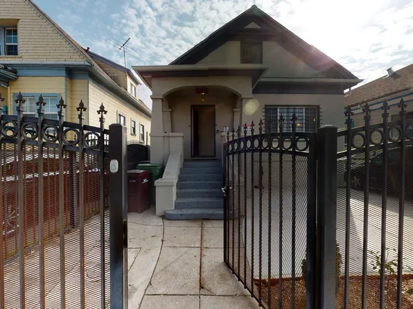 2202 Coolidge Ave, Oakland, CA 94601