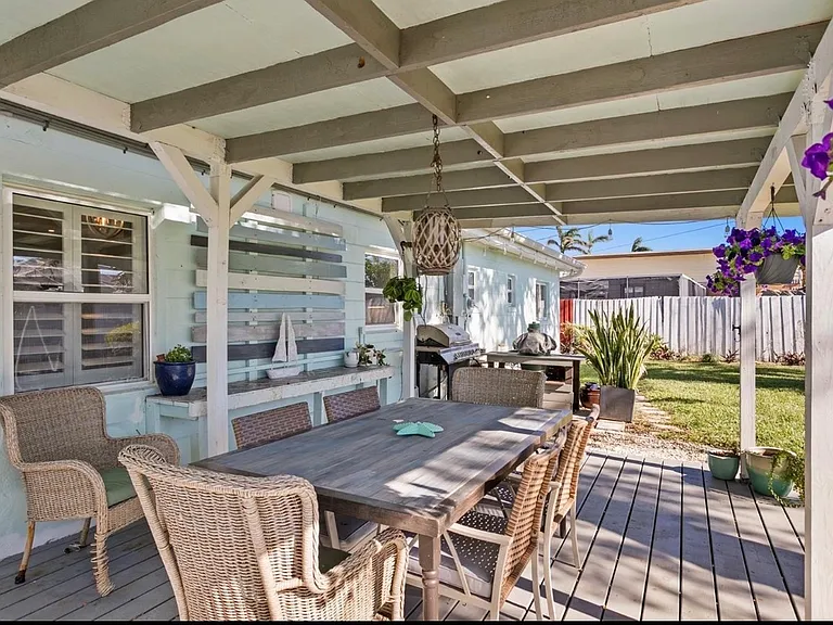 6931 Grande Vista Way — Photo 15