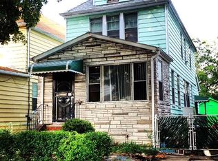 32-25 110th St, Flushing, NY 11369