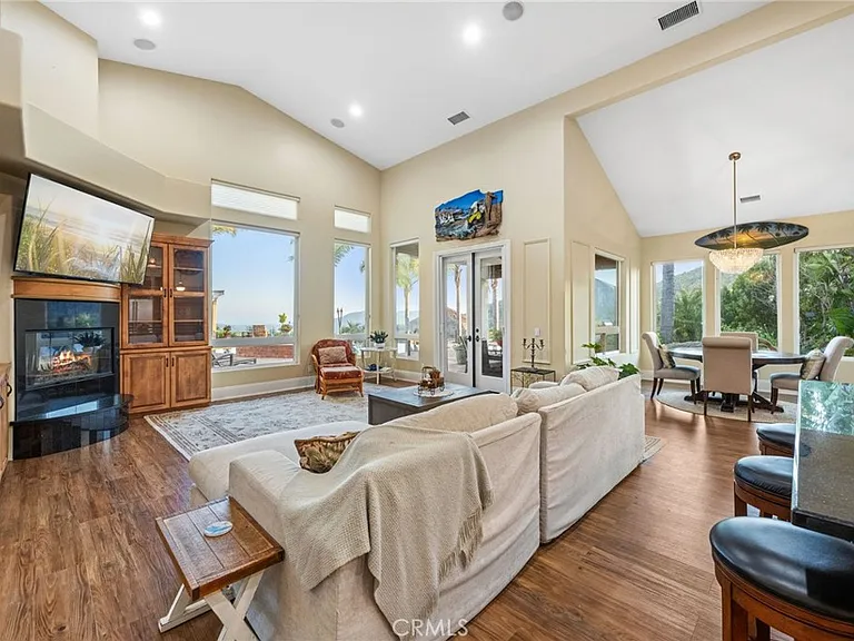 44915 Palladian Ct — Photo 37