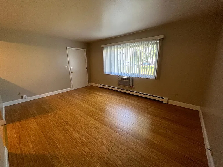 N113W15477 Francese Dr — Photo 3