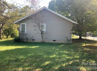 17 Buttonwood Ct, Asheville, NC 28806
