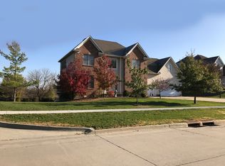 5437 NW 78th Ct, Johnston, IA 50131