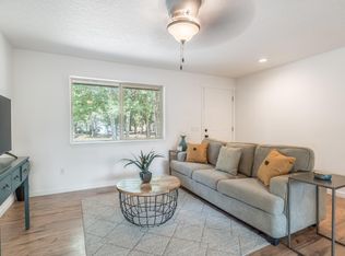 55726 Swan Rd, Bend, OR