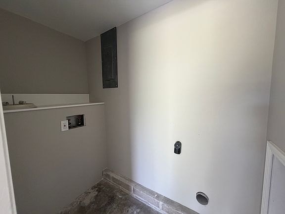 5th image of 4965 Pikes Pond Rd