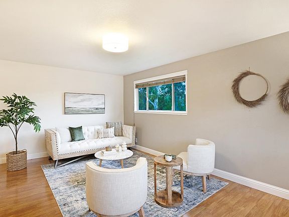 3rd image of 72 Plumas Circle #A