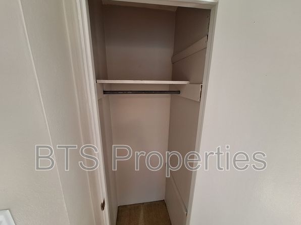 305 N Pleasant View St #1, Elmwood, IL 61529