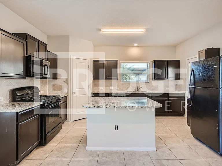 5700 Bell Tower Ln — Photo 5
