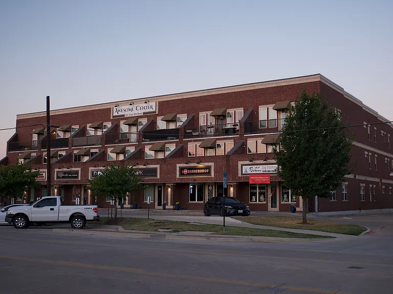 251 S Mill St #320 — Photo 39